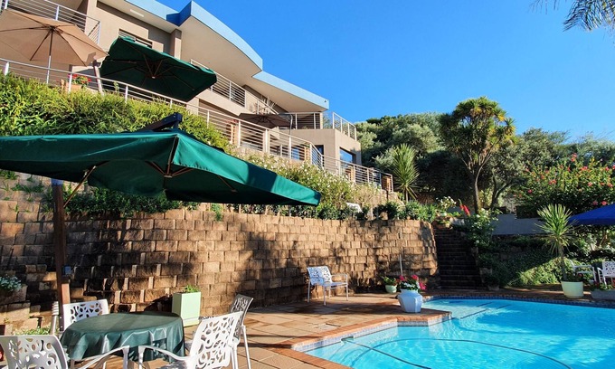 Northcliff Maison | Over The Moon Guesthouse