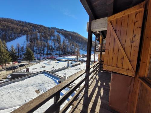 Borgata Sestriere Appartement | Over The Snow Apartment