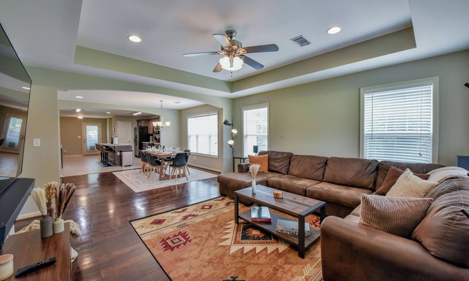 Northport Maison | Overtime Outpost-Book for 2025 football season and more! Fenced in back-yard!