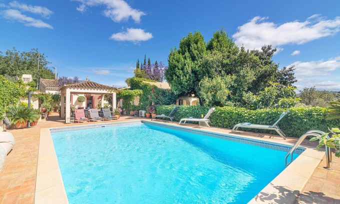 Vale Judeu Lit Et Petit-Déjeuner | Own house on a 3 villa property with shared pool.