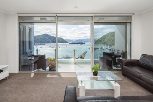 Picton Appartement | Oxleys Penthouse 506