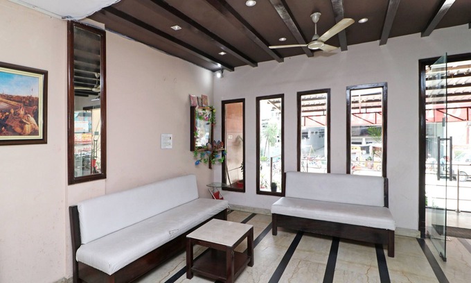 Rudrapur Hôtel | OYO 13161 King's Palace