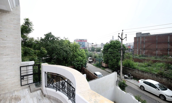 Ludhiana Appartement | OYO 16130 The Corner House
