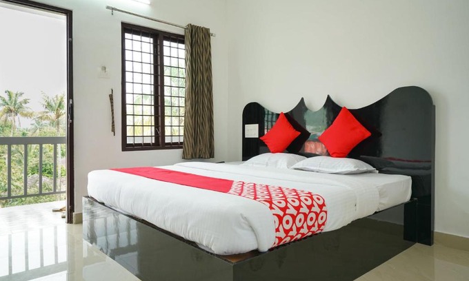 Adimaly Hôtel | OYO 23388 Fathima Residency