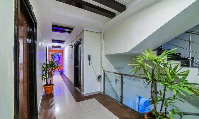 Khammam Hôtel | OYO 24288 Surya Teja Residency