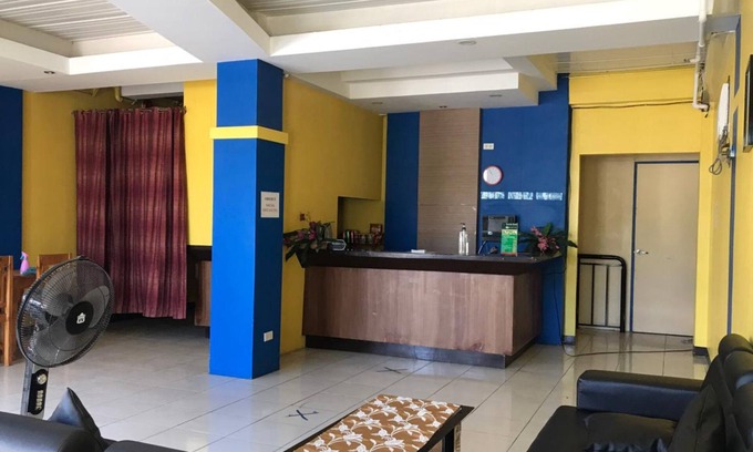 Barangay 16 Hôtel | OYO 762 Laurien Hotel