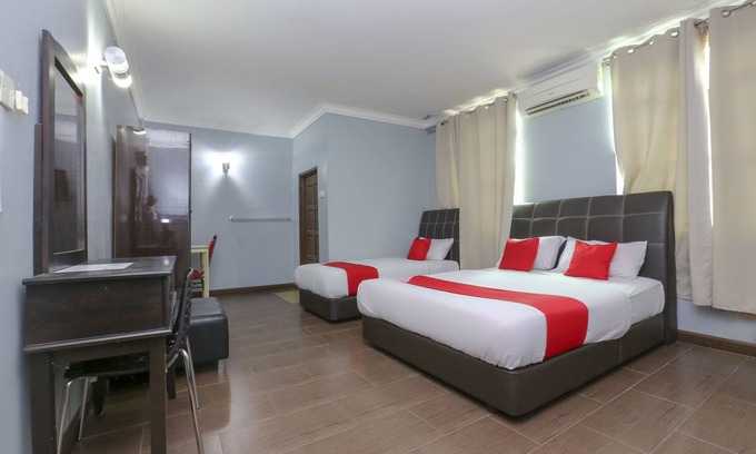 Kampung Padang Luas Hôtel | OYO 90145 D'sofwa Inn