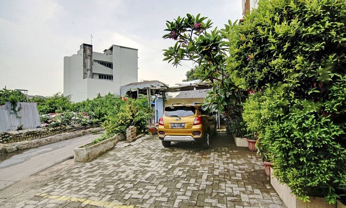 Tangerang Hôtel | OYO 90268 Aliyah Syariah
