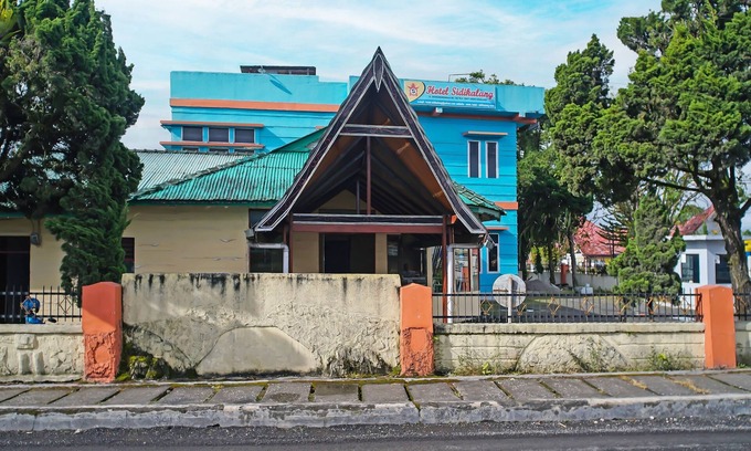 Kota Sidikalang Hôtel | OYO 92577 Hotel Sidikalang Near KEJAKSAAN NEGERI DAIRI