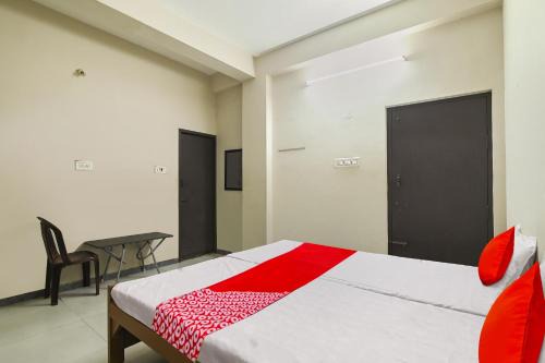 Katpadi Hôtel | OYO Flagship Sri Varathi Home Stays