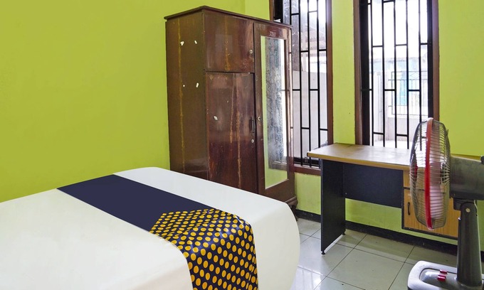 Mojokerto Hôtel | OYO Life 91869 Insan Mulia Kost Syariah