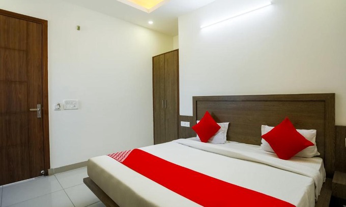 Mahipalpur Extension Hôtel | OYO 80863 Stars Villa