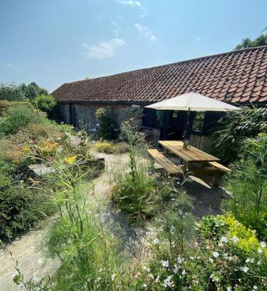 Roughton Maison | Oyster Barn sleeps two