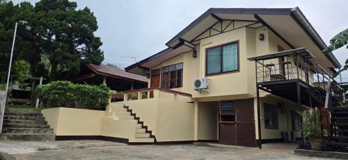 Chong Kham Maison | P.L.P Guesthouse - Mae Hong Son