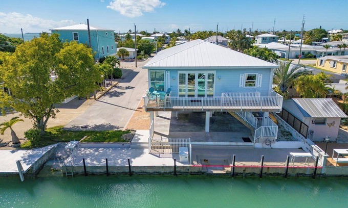 Little Venice Maison | P47 - New on the rental market! 2 bedroom, 2 bathroom home with deep water...