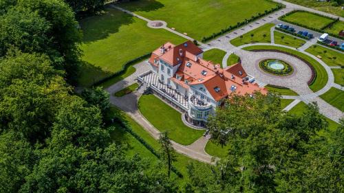 gmina Cewice Hôtel | Pałac Łebunia