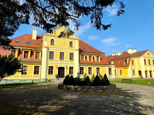 Ryman Hôtel | Pałac w Rymaniu