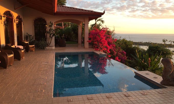Ciudad Cortes Villa | Pacific Coastal Villa de luxe. Voir en bord de mer! Si mer Voir!