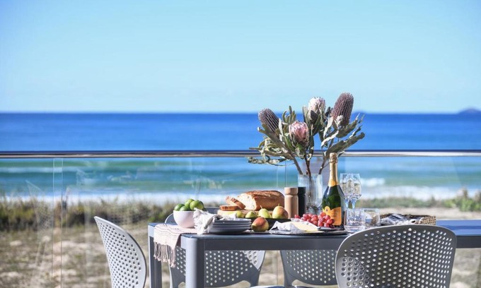 Wooli Maison | Pacific Dawn on the Beach One