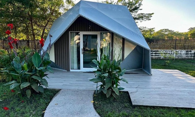 Potrero Appartement | Pacific Glamp