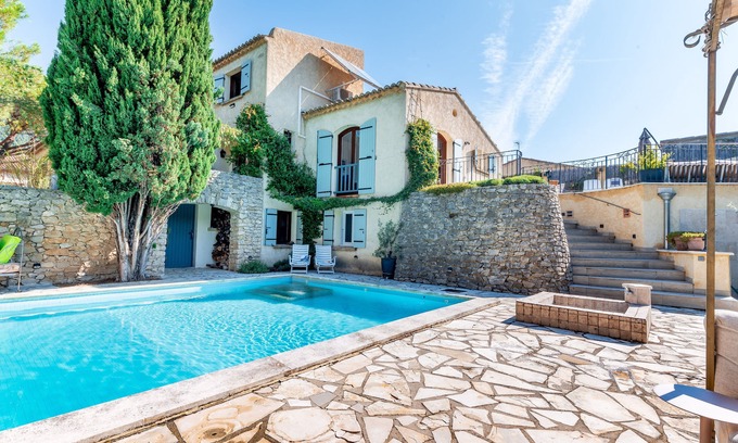 Nyons Maison | Villa piscine chauffée privée, sauna, BBQ, WIFI, àNyons