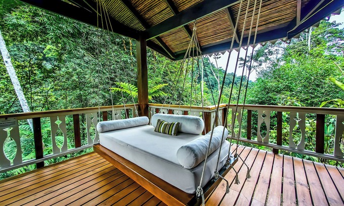 Bajo Tigre Cabine | Pacuare Lodge by Böëna