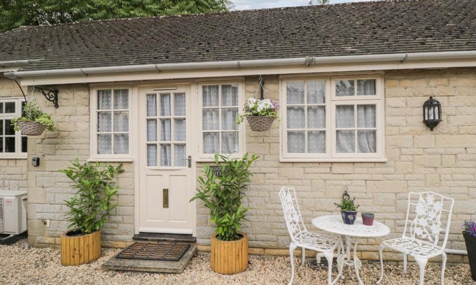 Crudwell Maison | Paddock Cottage