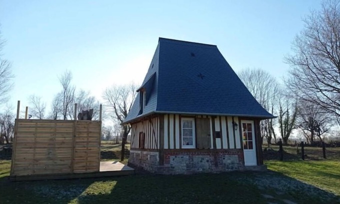 Saint-Etienne-l'Allier Maison | Paisible Cahute
