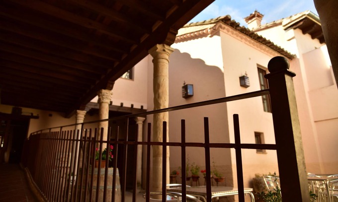 Toro Hôtel | Palacio Rejadorada