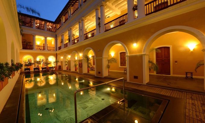 Kalapettai Hôtel | Palais de Mahé - Cgh Earth