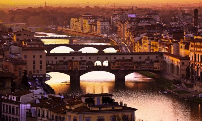 Santo Spirito Appartement | PALAZZO BOTTICELLI by Ponte Vecchio, several units!