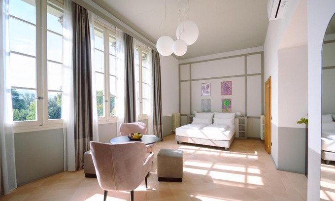 Lucca Historical Center Lit Et Petit-Déjeuner | Palazzo Froussard B&B and Living