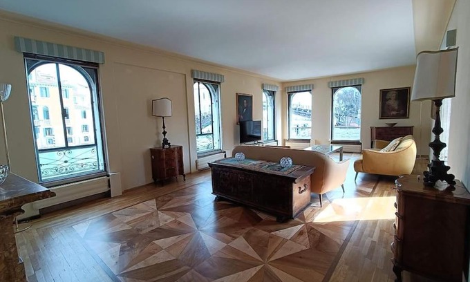 Dorsoduro Appartement | Palazzo Querini Accademia