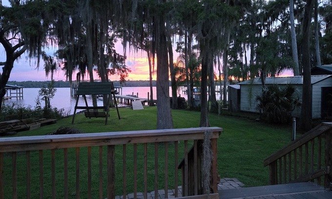 Georgetown Maison | Palm Bend Retreat – Riverfront Escape on the Saint Johns River