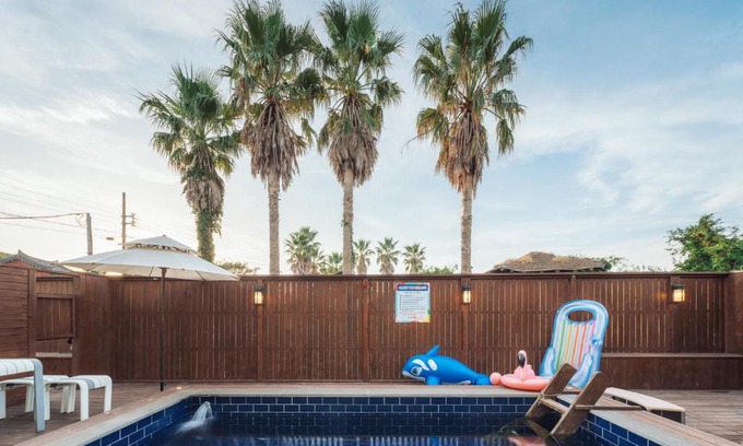 Aewol Maison | Palm Spa Pool Villa