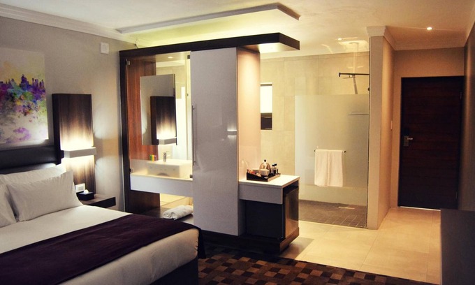 Brits Hôtel | Palm Swift Luxury Accommodation