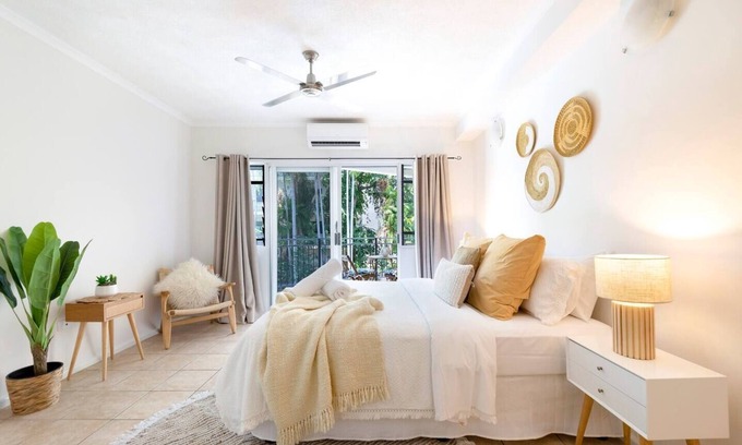 Rapid Creek Appartement | Palm Tree Paradise near Nightcliff with Pool