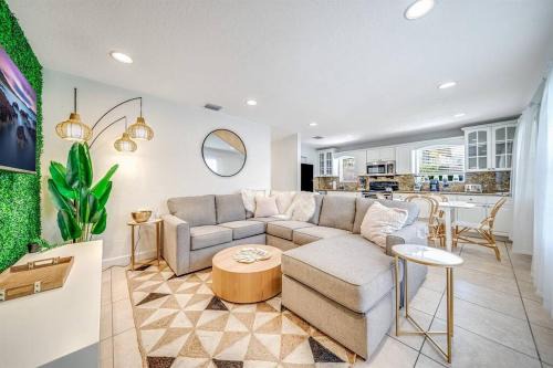 Southwest Appartement | Palm Wave Says - Quietness in Best Location