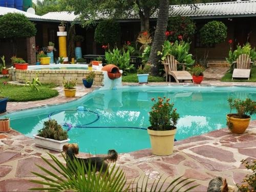 Ohangwena Cabine | Palmeiras Lodge Oshikango