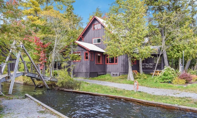 Old Forge Maison | Palmer Point - La Maison Palmer