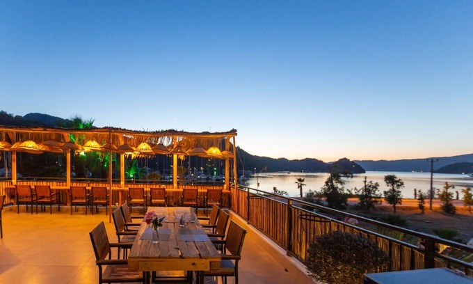 Avlana Hôtel | Palmiye Otel & Restaurant