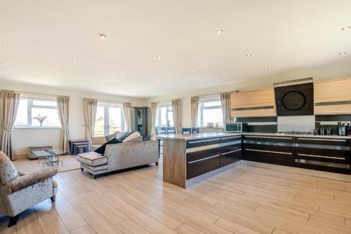 Blackburn Maison | Palms Cottage