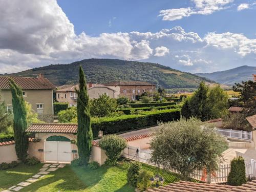 Quincie-en-Beaujolais Maison | Panda Home