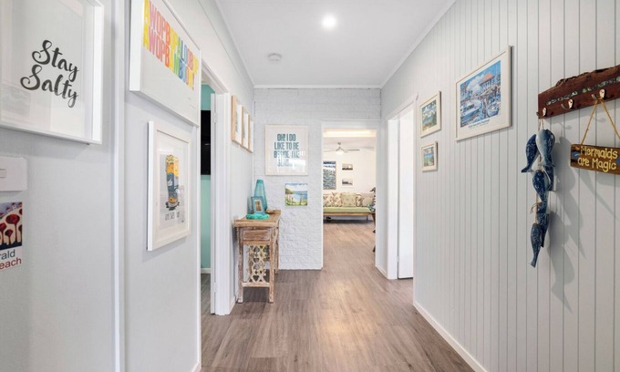 Emerald Beach Maison | Next to Kids Park and Beach, Fab Home, Amazing Location!