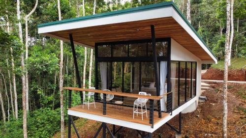 Penjamo Lit Et Petit-Déjeuner | Pandanus Lodge & Retreats Bungalow Heliconia