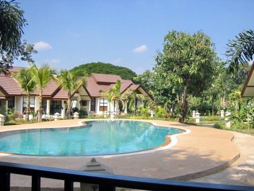 Nakhon Ratchasima Station Balnéaire | Pangrujee Resort