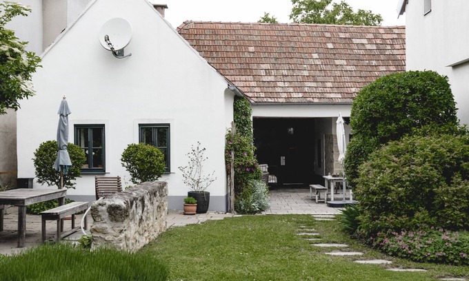 Trausdorf an der Wulka Appartement | Pannonian vacation apartment, directly on the festival cycle path, near Lake Neusiedl