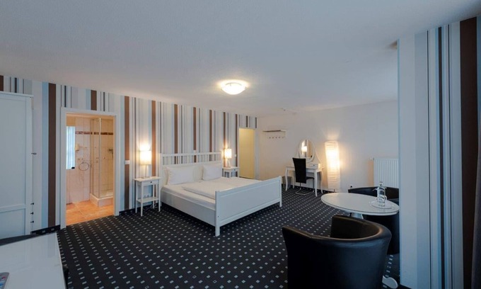 Neustadt an der Weinstrasse Hôtel | PANORAMA HOTEL in Neustadt an der Weinstraße