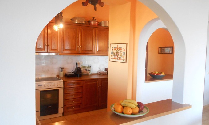 Kournas Maison | Panorama House, à Kournas, à 7 min de la mer, à 4 min des tavernes, vue imprenable