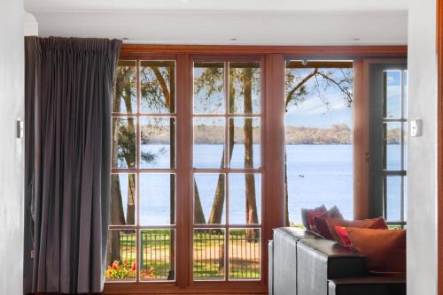 Charmhaven Maison | Panorama Shores